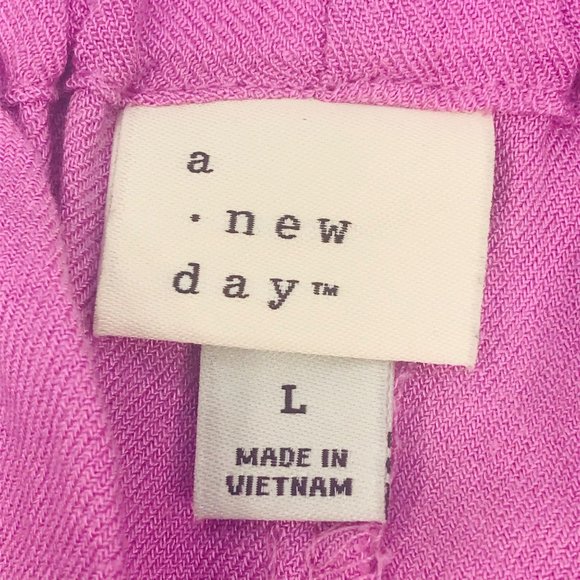 A New Day Women's Size Large Lightweight Pants Purple New Without Tags - Picture 3 of 11